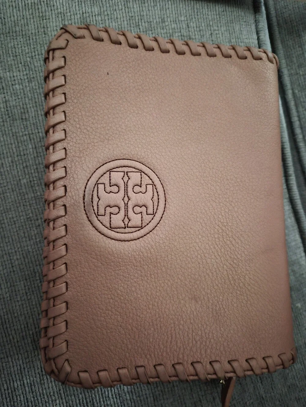 Tory Burch leather inner standalone